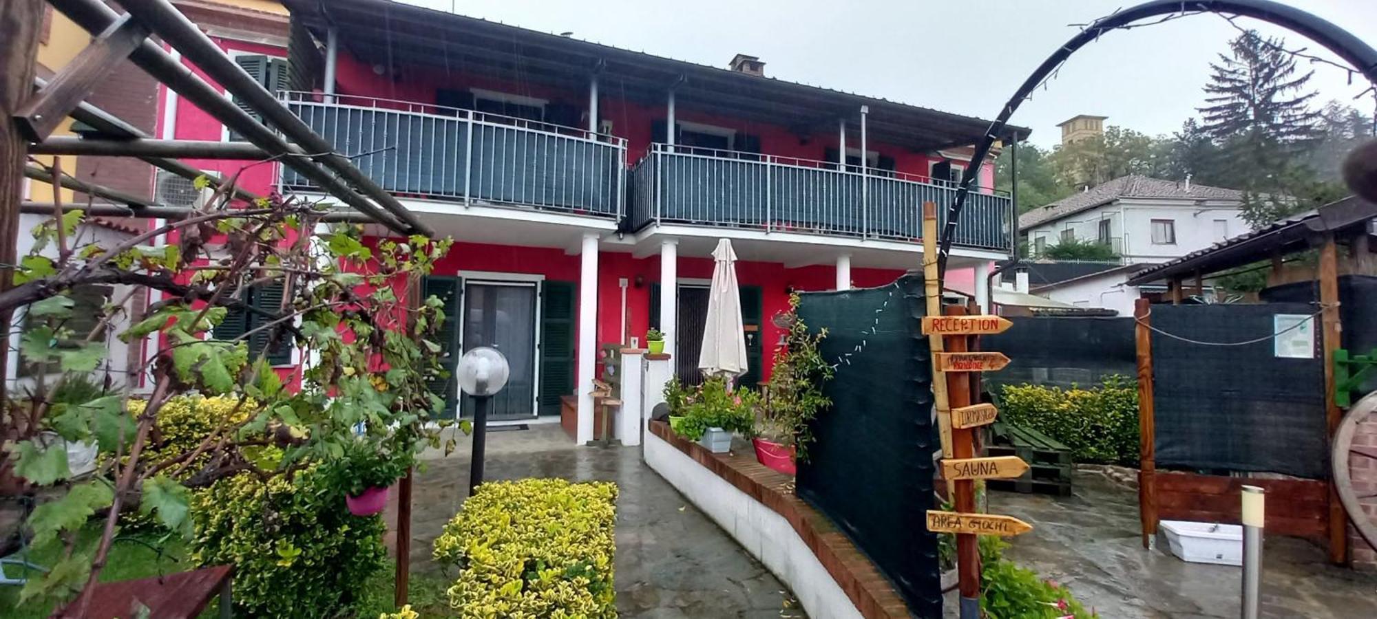 Casa Vacanze La Fermata Delle Rondini Apartment *